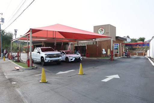 Cave Creek Car Wash en Cave Creek