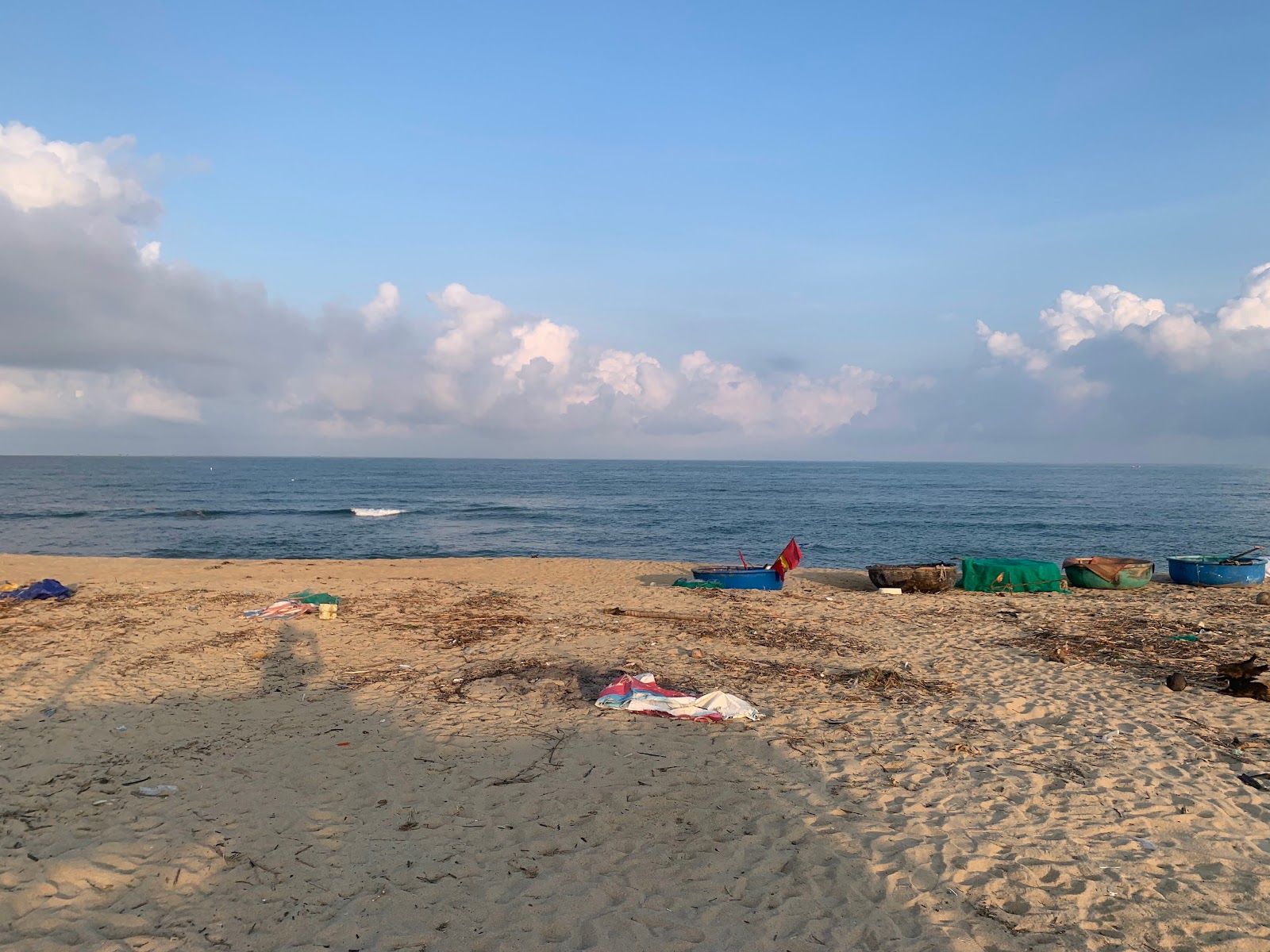 Photo de An Chuan Beach avec l'eau turquoise de surface