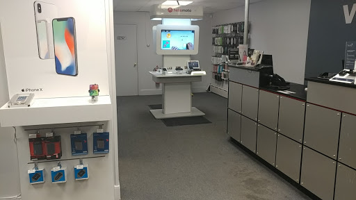 Cell Phone Store «GoWireless Verizon Authorized Retailer», reviews and photos, 386 Broadway, Monticello, NY 12701, USA