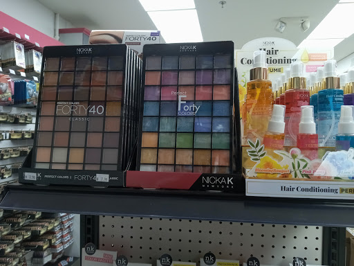 Beauty Supply Store «BSW BEAUTY SUPPLY MATTAPAN», reviews and photos, 1595 Blue Hill Avenue, Mattapan, MA 02126, USA