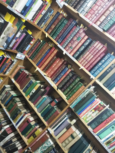 Book Store «Half Price Books», reviews and photos, 2036 Shattuck Ave, Berkeley, CA 94704, USA