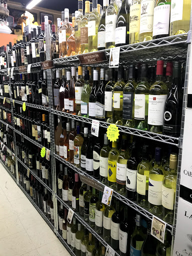 Liquor Store «Paradise Liquor», reviews and photos, 3237 Hilton Rd, Ferndale, MI 48220, USA