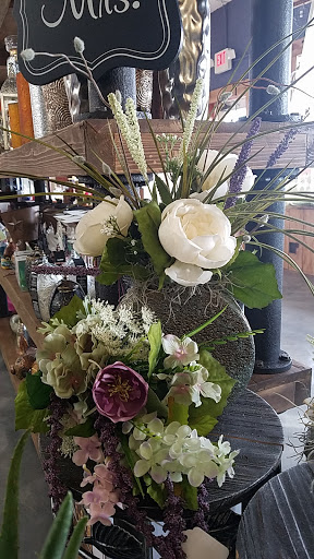 Florist «Flowers by Emily LLC», reviews and photos, 15620 W High St, Middlefield, OH 44062, USA