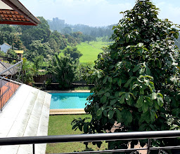 RedDoorz Plus near Dago Pakar photo