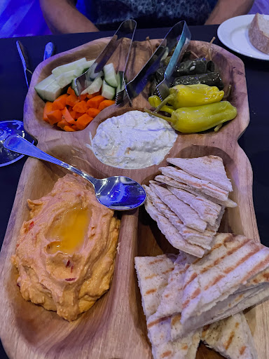 Wine Store «Yiannis Wine Shop», reviews and photos, 401 N Great Neck Rd #123, Virginia Beach, VA 23454, USA