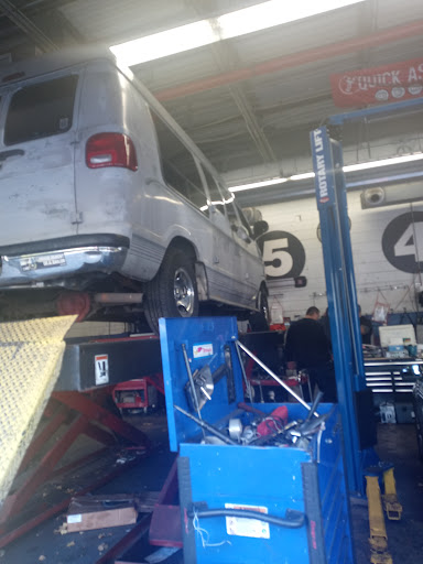 Auto Parts Store «Pep Boys Auto Parts & Service», reviews and photos, 2633 E Tremont Ave, Bronx, NY 10461, USA