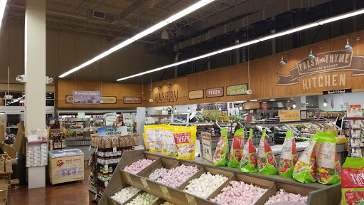 Grocery Store «Fresh Thyme Farmers Market- 82nd», reviews and photos, 4225 E 82nd St, Indianapolis, IN 46250, USA