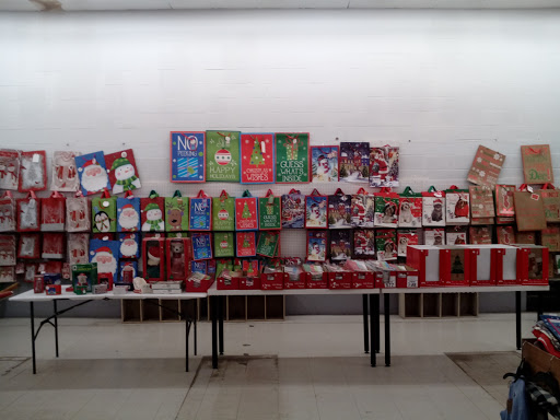 Flea Market «Traderbakers Flea Market», reviews and photos, 2080 Burton Ln, Martinsville, IN 46151, USA