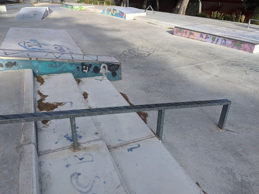 Skatepark - Ensues-La-Redonne