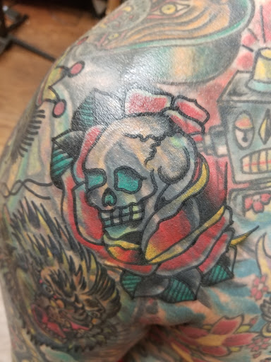 Explore lock shock and barrel tattoo ideas, creative tattoo ideas in Ridgewood, available at R & D Tattooing