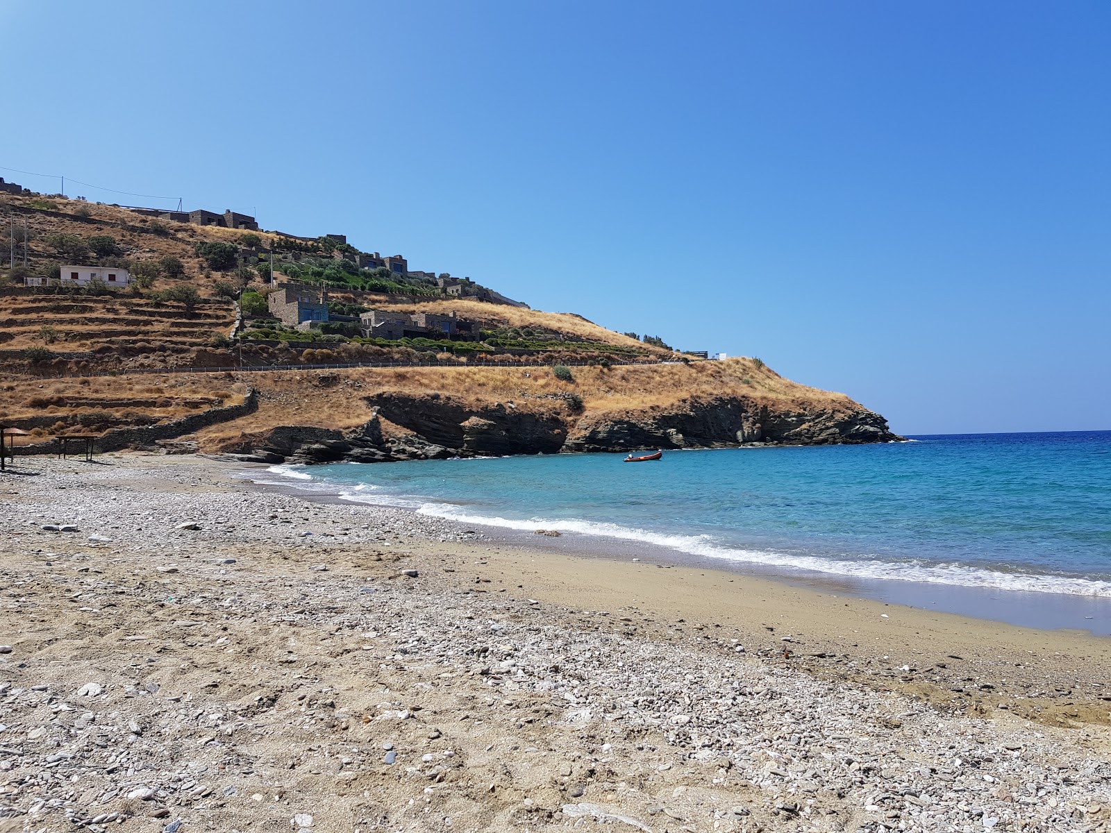 Foto de Kambi beach con muy limpio nivel de limpieza