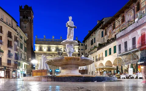 Piazza delle Erbe image