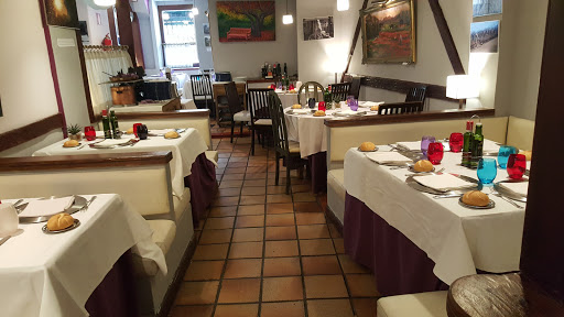 Dudua Palacio - Restaurante de cocina mediterránea en el centro de Madrid. en Madrid