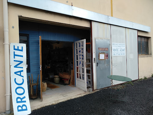 Magasin d'antiquités BROCANTE ANTIQUITÉS Cantal - Fabienne Robert Aurillac