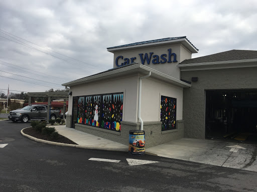 Blue Hills Car Wash en Roanoke