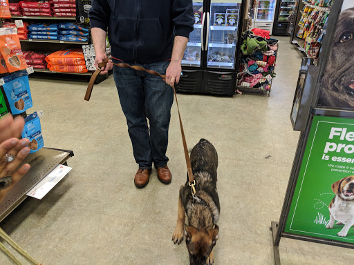 Pet Supply Store «Unleashed by Petco», reviews and photos, 520 S 23rd St, Philadelphia, PA 19146, USA