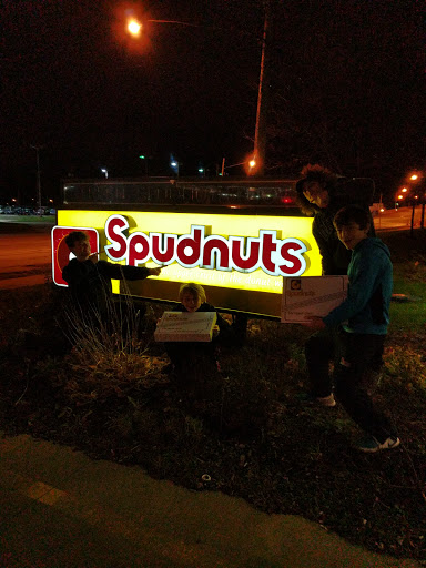 Donut Shop «Spudnuts Shop», reviews and photos, 6930 Center St, Mentor, OH 44060, USA