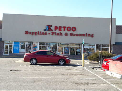 Pet Supply Store «Petco Animal Supplies», reviews and photos, 3860 Elmore Avenue, Davenport, IA 52807, USA