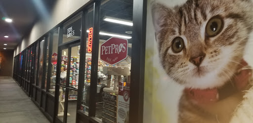 Pet Supply Store «Pet Pros Vancouver», reviews and photos, 13215 SE Mill Plain Blvd, Vancouver, WA 98684, USA