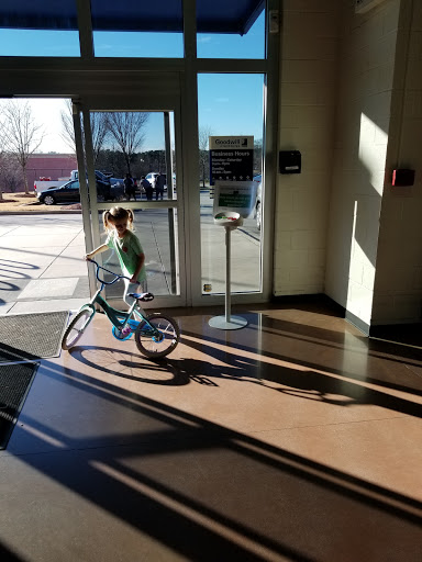 Donations Center «Goodwill of North Georgia: Hamilton Mill Store and Donation Center», reviews and photos