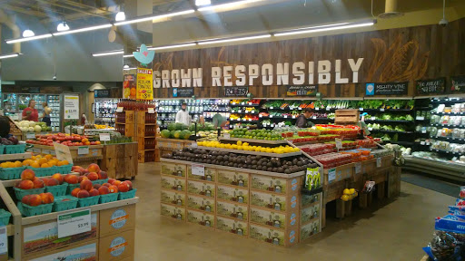 Grocery Store «Whole Foods Market», reviews and photos, 2305 N Prospect Ave, Milwaukee, WI 53211, USA