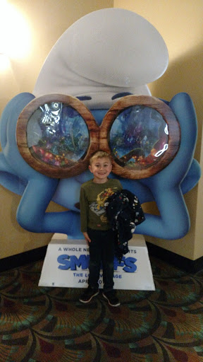 Movie Theater «B&B Theatres Shawnee 18», reviews and photos, 16301 Midland Dr, Shawnee, KS 66217, USA