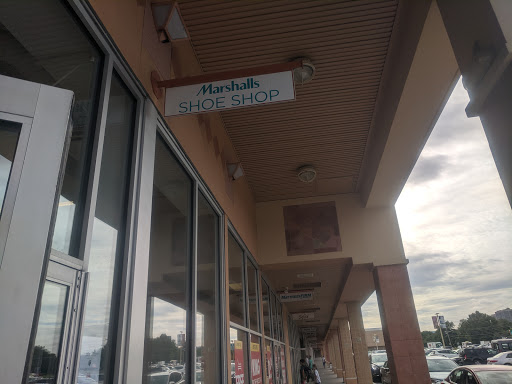 Shopping Mall «Lake Success Shopping Center», reviews and photos, 1526 Union Tpke, New Hyde Park, NY 11040, USA