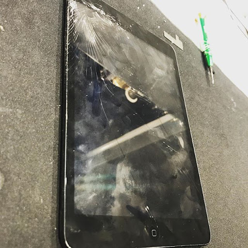 Cell Phone Store «Cellfone MD Cell phone repair», reviews and photos, 7708 W Belmont Ave, Chicago, IL 60634, USA