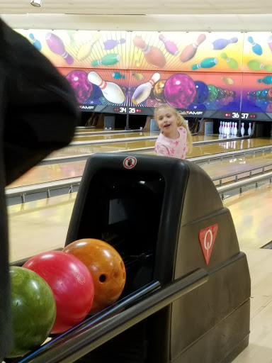 Bowling Alley «Tonawanda Bowling Center», reviews and photos, 574 Young St, Tonawanda, NY 14150, USA