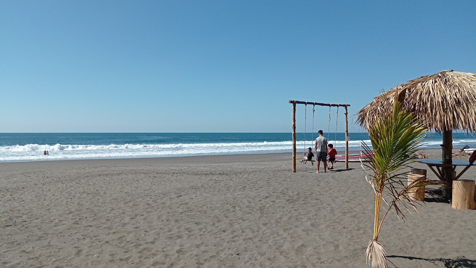 Foto di Garita Palmera beach con dritto e lungo