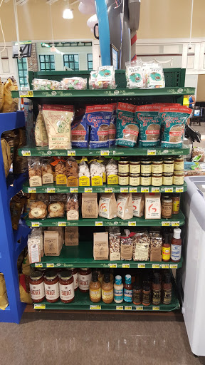 Grocery Store «Harris Teeter», reviews and photos, 33 Office Park Rd, Hilton Head Island, SC 29928, USA