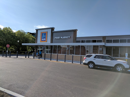 Grocery Store «Aldi Food Market», reviews and photos, 496 Main St, Hackensack, NJ 07601, USA