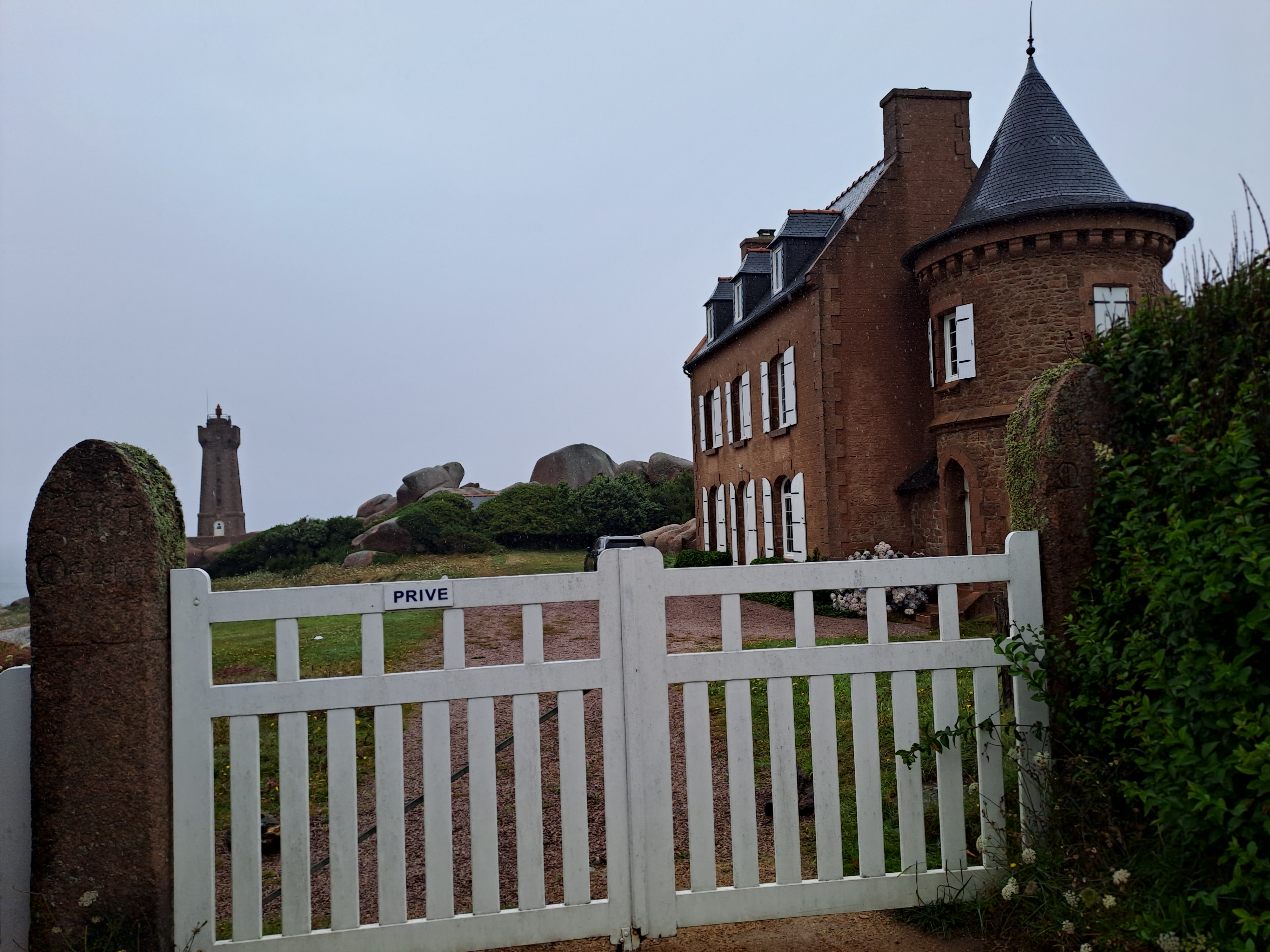 Photo n° 29 de l'avis de V.E fait le 24/07/2023 à 17:49