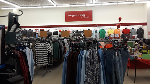 Department Store «T.J. Maxx», reviews and photos, 7555 W Hillsborough Ave, Tampa, FL 33615, USA