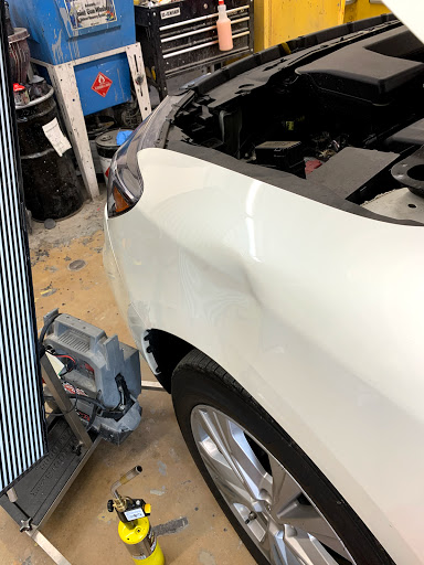 Auto Body Shop «Performance Paint», reviews and photos, 431 E Main St, Brownsburg, IN 46112, USA