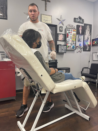 Tattoo Shop «No Regrets Tattoo Studio», reviews and photos, 4132 Atlanta Hwy #205, Loganville, GA 30052, USA