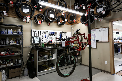 Bicycle Store «Peak Sports Bicycle Shop», reviews and photos, 135 NW 2nd St, Corvallis, OR 97330, USA