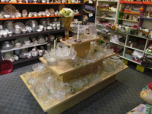 Thrift Store «Upscale Thrift», reviews and photos, 2590 21st St, Sacramento, CA 95818, USA