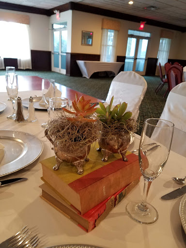 Golf Course «Twin Oaks Golf & Plantation Club», reviews and photos, 450 E 43rd St, Covington, KY 41015, USA