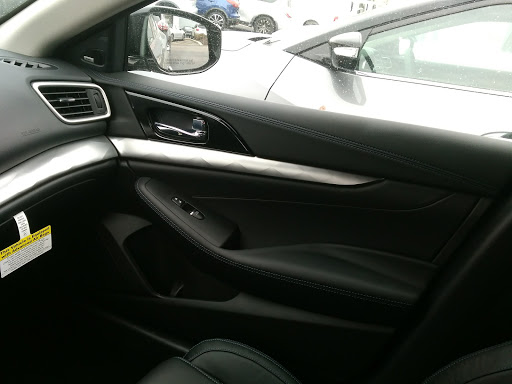 Nissan Dealer «Fox Nissan of Grand Rapids», reviews and photos, 4430 28th St SE, Grand Rapids, MI 49512, USA