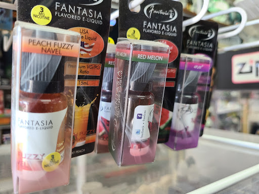 Tobacco Shop «Smoke N Stuff», reviews and photos, 4332 W Thunderbird Rd, Glendale, AZ 85306, USA