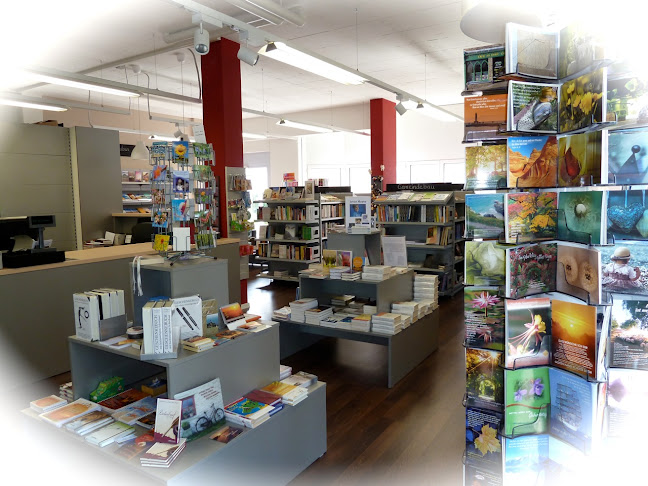 Kommentare und Rezensionen über Zollhaus books & more GmbH