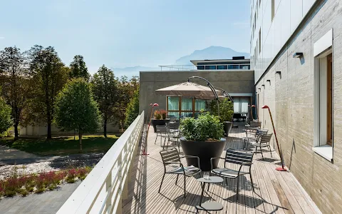 Okko Hotels Grenoble Jardin Hoche image