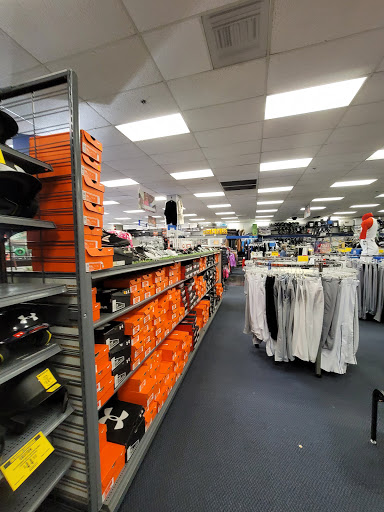 Sporting Goods Store «Big 5 Sporting Goods», reviews and photos, 3831 Alton Pkwy, Irvine, CA 92606, USA