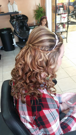 Beauty Salon «Dominican Hair Evolution Beauty Salon», reviews and photos, 388 School St, Woodbridge, NJ 07095, USA