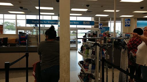 Clothing Store «Ross Dress for Less», reviews and photos, 1711 W Loop 281, Longview, TX 75604, USA