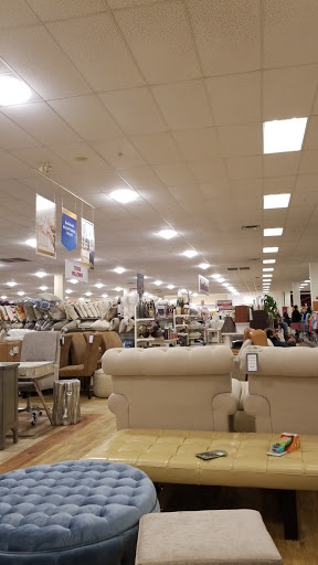Department Store «T.J. Maxx & HomeGoods», reviews and photos, 105 Middlesex Ave, Somerville, MA 02145, USA