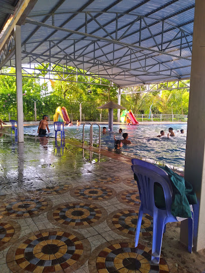 Bể Bơi Sao Việt