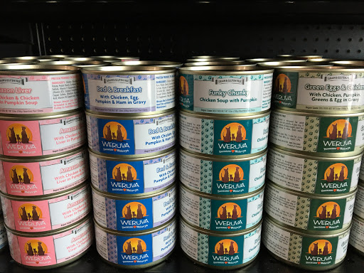 Pet Supply Store «Dog Gone Holistic-FishHawk», reviews and photos, 5620 Fishhawk Crossing Blvd, Lithia, FL 33547, USA