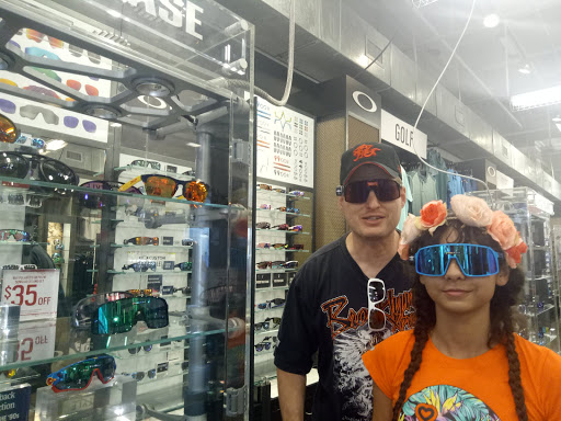 Stores to buy women's sunglasses Orlando